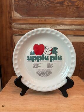 Apple Pie Ceramic Serving Pie Plate - White with Red & Green Graphic